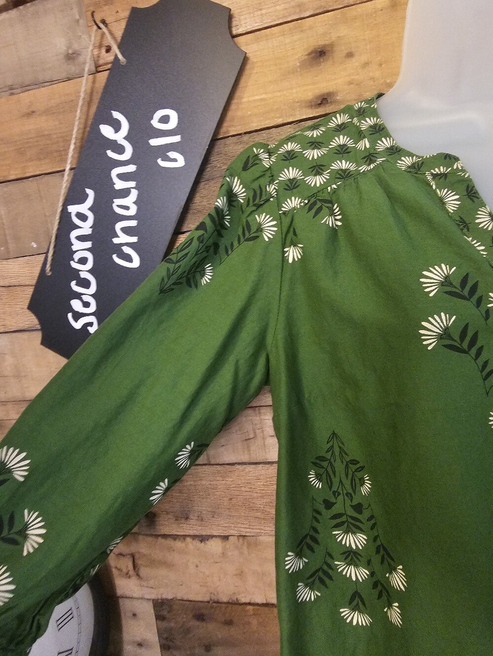 Knox Rose Women's 3/4 Sleeve Green Floral Embroidered Top Size M - Picture 8 of 13